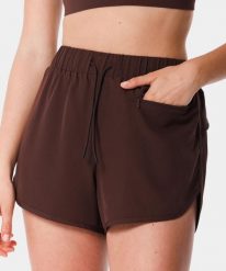 Lekkie szorty dla kobiet sportowe z kieszonką Carpatree Balletcore. Brązowe szorty sportowe damskie Carpatree, xs, bez wzorów, z elastanu, sportowe, na fitness i siłownię. Za 143.99 zł.