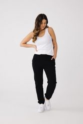LEKKIE SPODNIE LOLA CZARNE S - Flawless. Czarne spodnie dresowe damskie Flawless, s, bez wzorów, z bawełny. Za 224.00 zł.