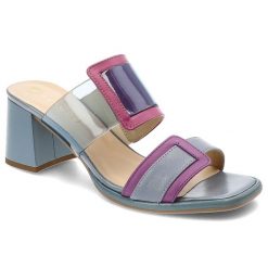 Fioletowe Klapki Armodo Eleganckie Obuwie Damskie. Fioletowe klapki damskie Armodo, bez wzorów, bez obcasa, na obcasie, bez zapięcia. Za 319.00 zł.