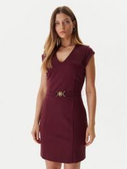 Guess Sukienka koktajlowa W5BK21 KCMU2 Czerwony Slim Fit. Czerwone sukienki damskie Guess, xl, z aplikacjami, z syntetyku, wizytowe, bez kołnierzyka, bez ramiączek. Za 429.99 zł.