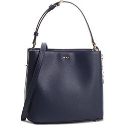 Torebka DKNY - R83J3619 Navy NVY. Torebki do ręki damskie marki DKNY. W wyprzedaży za 489.00 zł.