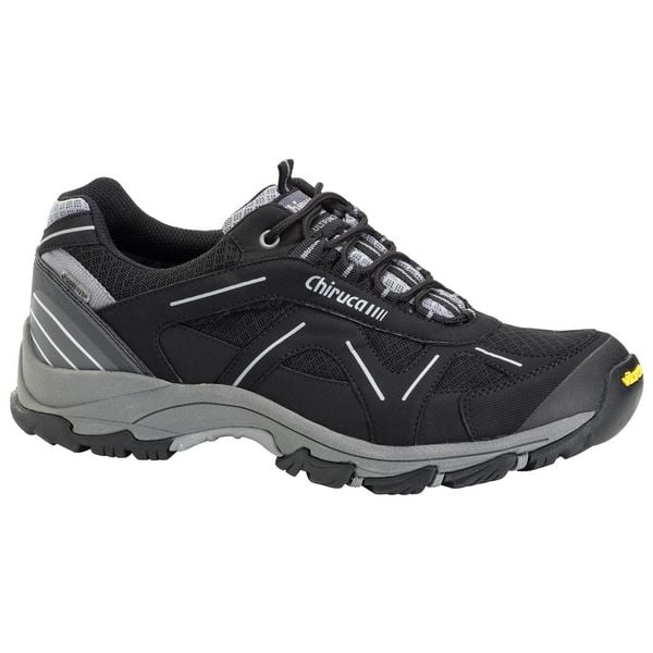 Buty turystyczne męskie Chiruca Sumatra 03. Czarne trekkingi męskie Chiruca, trekkingowe, gore-tex. Za 502.99 zł.