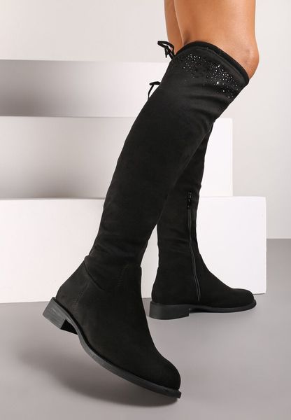 Czarne Kozaki Muszkieterki na Płaskiej Podeszwie Ozdobione Cyrkoniami i Sznurkiem Floralind. Czarne kozaki damskie Renee, z dzianiny, bez obcasa, na obcasie. Za 119.99 zł.