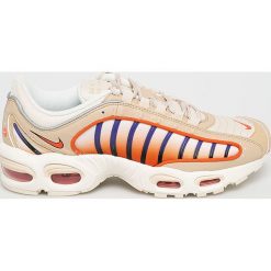 Nike Sportswear - Buty Air Max Tailwind IV. Brązowe buty sportowe męskie Nike Sportswear, z materiału, bez zapięcia. W wyprzedaży za 539.90 zł.