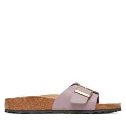 Klapki Birkenstock. Fioletowe klapki damskie Birkenstock, bez wzorów, bez obcasa. Za 359.99 zł.