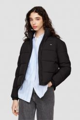 TOMMY JEANS Czarna pikowana damska kurtka, Rozmiar L. Czarne kurtki damskie Tommy Jeans, l, bez wzorów, z jeansu, bez kaptura. W wyprzedaży za 396.99 zł.