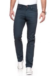 WRANGLER SPODNIE MĘSKIE ARIZONA STRETCH NAVY W12OAN114 112126291. Niebieskie spodnie materiałowe męskie Wrangler, l, bez wzorów, z materiału. W wyprzedaży za 89.99 zł.