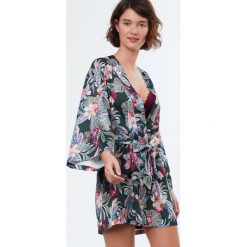 Etam - Szlafrok Exotic. Szare szlafroki damskie Etam, z materiału. W wyprzedaży za 119.90 zł.
