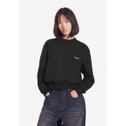 Bluza sportowa damska Prosto Bomb bez kaptura. Czarne bluzy damskie Prosto., bez wzorów, bez kaptura. W wyprzedaży za 233.99 zł.