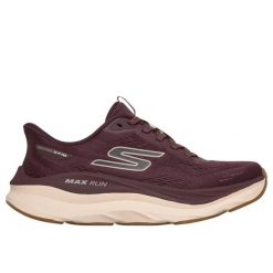 Damskie buty do biegania Skechers Max Run. Czerwone obuwie sportowe damskie Skechers, bez wzorów, do biegania. Za 485.50 zł.