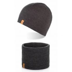 Zestaw zimowy Brødrene czapka komin 103116 c. szary. Szare czapki i kapelusze męskie na jesień, bez wzorów, eleganckie. Za 84.99 zł.