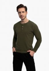 Longsleeve khaki L-AZUX. Brązowe bluzki z długim rękawem męskie Volcano, l, bez wzorów, z bawełny, klasyczne, bez kołnierzyka. Za 109.99 zł.