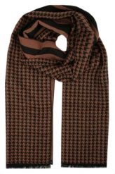 Męski Szalik z Wiskozy - Alties - Brąz, Pepitka i Pasy. Szaliki męskie Alties, na jesień, bez wzorów, z bawełny. Za 59.00 zł.