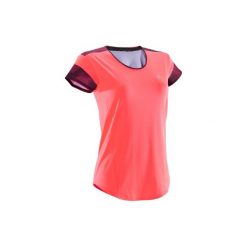 Koszulka fitness cardio 500. Czerwone koszulki sportowe damskie DOMYOS, z klasycznym kołnierzykiem. Za 39.99 zł.