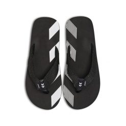 Klapki w jodełkę Hummel Sport. Czarne klapki damskie Hummel, bez wzorów. Za 159.00 zł.