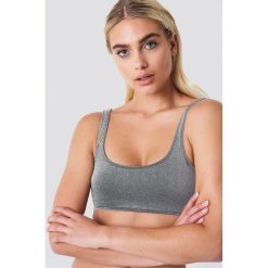 Galore x NA-KD Góra bikini z lureksu - Silver. Szare bikini damskie Galore x NA-KD. W wyprzedaży za 40.48 zł.