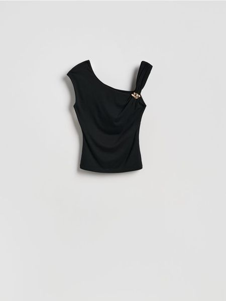 Bluzka z lyocellem - czarny. Czarne bluzki damskie Reserved, l, bez wzorów, z dzianiny, bez kołnierzyka, bez ramiączek. W wyprzedaży za 49.99 zł.