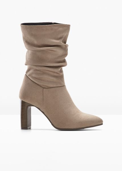 Kozaki. Brązowe kozaki damskie bonprix, bez obcasa. Za 189.99 zł.
