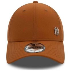Czapka z daszkiem New Era Flawless 9FORTY New York Yankees. Brązowe czapki i kapelusze męskie New Era, bez wzorów. Za 89.99 zł.