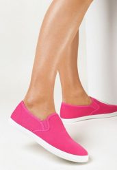 Fuksjowe Wsuwane Tenisówki Materiałowe Kalaiya. Czerwone trampki i tenisówki damskie Born2be, bez wzorów, z jeansu, bez zapięcia. Za 34.99 zł.
