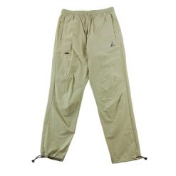 Second life - Spodnie dresowe męskie Jordan beżowe - Jak nowy. Brązowe spodnie sportowe męskie Jordan, l, bez wzorów, z dresówki, do biegania. Za 170.36 zł.