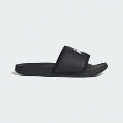 Klapki Adilette Komfort. Białe skarpety damskie Adidas, bez wzorów. W wyprzedaży za 139.30 zł.