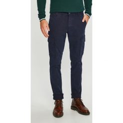 Napapijri - Spodnie. Spodnie materiałowe męskie marki Napapijri. W wyprzedaży za 319.90 zł.