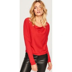 Sweter - Czerwony. Swetry damskie marki bonprix. W wyprzedaży za 49.99 zł.