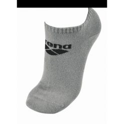 Skarpety Arena Sports Socks Basic niskie 3pack. Szare skarpety damskie Arena, bez wzorów, z materiału. Za 34.99 zł.