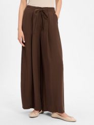 More & More spodnie materiałowe Kobiety Sztuczne włókno brązowy, 34. Brązowe spodnie materiałowe damskie More & More, bez wzorów, z materiału. Za 279.95 zł.