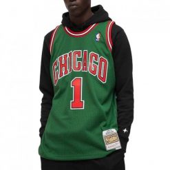 Koszulka męska do koszykówki Mitchell & Ness NBA Chicago Bulls Derrick Rose. Zielone koszulki sportowe męskie Mitchell & Ness, m, bez wzorów, z materiału, bez kołnierzyka, bez ramiączek, do koszykówki. Za 501.90 zł.