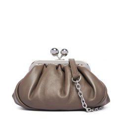Torebka Weekend Max Mara. Brązowe torebki do ręki damskie Weekend Max Mara, bez wzorów, wizytowe, bez dodatków. Za 1,239.00 zł.