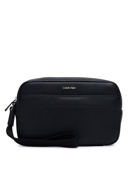 Calvin Klein Saszetka Raised Pouch W/ Handle LV04D1277G Czarny. Czarne saszetki męskie Calvin Klein. Za 289.99 zł.