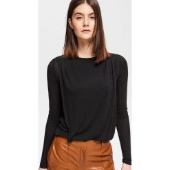 Bluzka z domieszką lnu - Czarny. Bluzki damskie marki Reserved. W wyprzedaży za 39.99 zł.