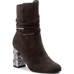 Botki SOLO FEMME - 48002-01-F54/000-02-00 Szary. Botki damskie marki Solo Femme. W wyprzedaży za 279.00 zł.