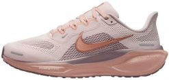 Buty Nike WMNS AIR ZOOM PEGASUS 41 (FD2723 604) 40. Obuwie sportowe damskie Nike, bez wzorów. Za 840.34 zł.