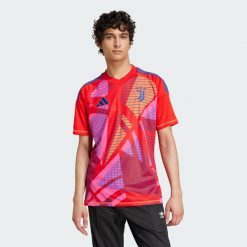 Koszulka Juventus 24/25 Short Sleeve Goalkeeper. Czerwone koszulki sportowe męskie Adidas, l, bez wzorów, z materiału, bez kołnierzyka, bez ramiączek, do piłki nożnej. Za 449.00 zł.