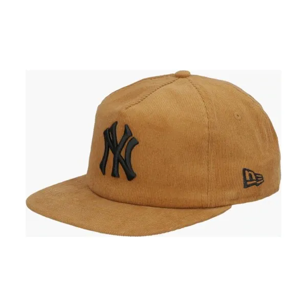New Era Czapka Cooperstown Cord Ny Yankees Whe , brązowy, rozmiar SM. Brązowe czapki i kapelusze damskie New Era, bez wzorów, z materiału. Za 159.99 zł.