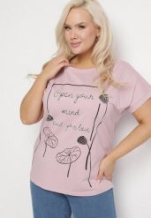 Jasnofioletowy Bawełniany T-shirt z Nadrukiem i Cyrkoniami Ertebis. Fioletowe bluzki damskie Born2be, xl, bez wzorów, z bawełny, eleganckie, bez kołnierzyka. Za 39.99 zł.