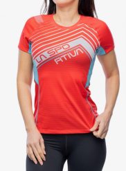 Koszulka do biegania damska La Sportiva Wave T-Shirt. Czerwone koszulki sportowe damskie La Sportiva, l, bez wzorów, z materiału, bez kołnierzyka, bez ramiączek, do biegania. Za 318.95 zł.