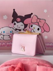 Mały portfel z ozdobnym zapięciem My Melody - różowy. Czerwone portfele damskie Sinsay, bez wzorów. Za 29.99 zł.