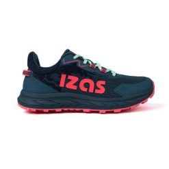 Sneakersy Izas IKKI M: wydajność i trwałość dla mężczyzn lubiących przygody. Niebieskie trekkingi męskie IZAS, trekkingowe. W wyprzedaży za 269.52 zł.