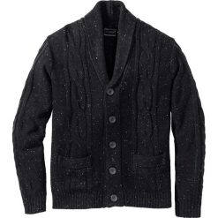 Sweter rozpinany z szalowym kołnierzem i efektowną przędzą Regular Fit bonprix ciemnoantracytowy. Szare kardigany męskie bonprix. Za 79.99 zł.