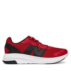 Sneakersy New Balance. Czerwone trampki i tenisówki chłopięce New Balance, bez wzorów, bez zapięcia. Za 189.99 zł.