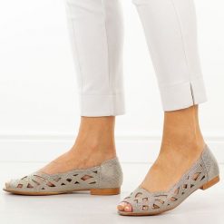 Złote ażurowe baleriny damskie z odkrytymi palcami M.Daszyński Sa136-8. Żółte baleriny damskie M.Daszyński, na lato, w ażurowe wzory, ze skóry, eleganckie, bez obcasa, na płaskiej podeszwie. Za 179.00 zł.