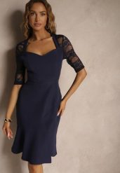 Granatowa Dopasowana Sukienka Vices o Asymetrycznym Fasonie Zdobiona Koronką Natileira. Niebieskie sukienki damskie Renee, na spotkanie biznesowe, l, z aplikacjami, z koronki, eleganckie, z asymetrycznym kołnierzem, bez ramiączek, midi, asymetryczne. Za 89.99 zł.