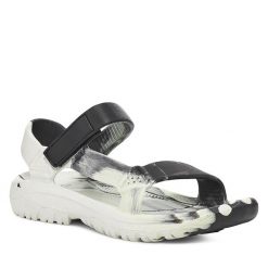 Sandały Teva. Czarne obuwie sportowe damskie Teva, bez wzorów, trekkingowe. Za 129.99 zł.