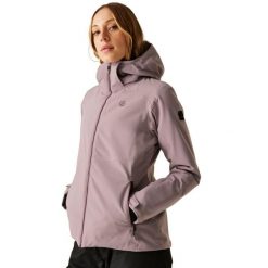 Damska Wodoodporna Kurtka Narciarska Flurry II. Fioletowe kurtki snowboardowe damskie Dare 2b, xs, bez wzorów, z materiału, długie, z kapturem, narciarskie. Za 368.99 zł.