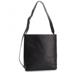 Torebka CALVIN KLEIN - Strapped Large Hobo K60K604936 001. Torebki do ręki damskie marki Calvin Klein. W wyprzedaży za 1,039.00 zł.