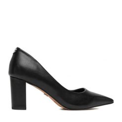 Czółenka Nine West. Czarne czółenka damskie Nine West, bez wzorów, bez obcasa, bez zapięcia. Za 229.99 zł.